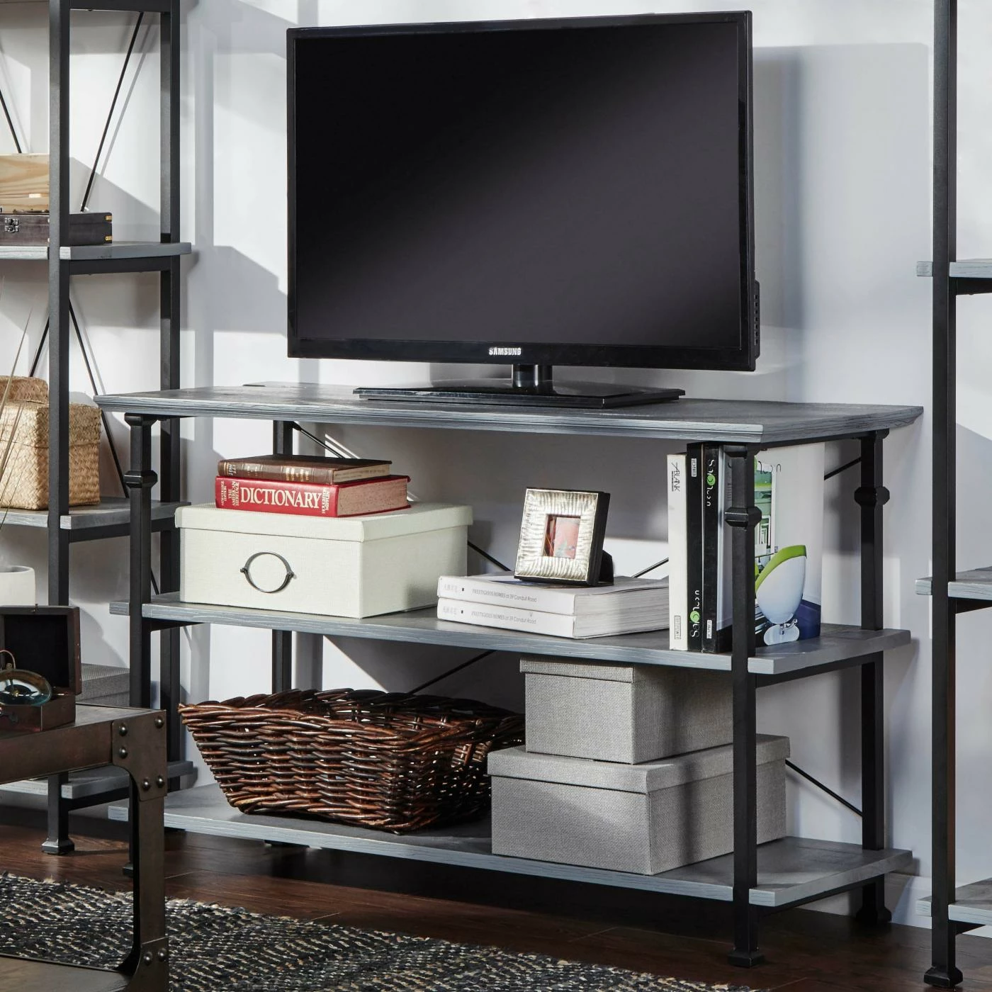 Top 10 π₯° TV Stands Weston Home 50 In. Rectangular Sofa Table / TV Stand π₯